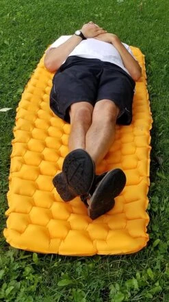 REI Flash All-Season Insulated Air Sleeping Pad 30 REI Flash All-Season Insulated Air Sleeping Pad -Outdoor Camping Sales 20190820 155145