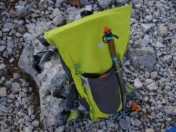 Mountain Hardwear Scrambler Roll Top 35 OutDry -Outdoor Camping Sales DSC00013